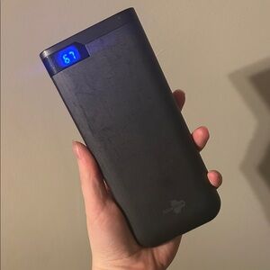 BlueHive Black Power Bank